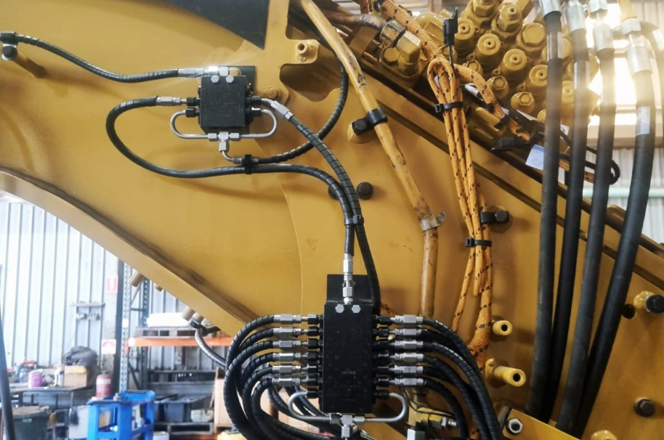 Lincoln Lubrication Installation Auto Greaser System - Grease divider Valves